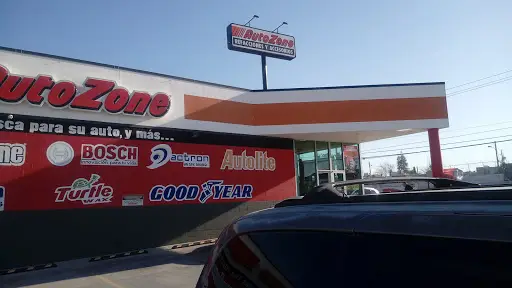 AutoZone Av. P.º de la Victoria 7003