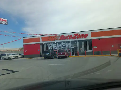 AutoZone Av. Antonio J Bermudez 876 Col